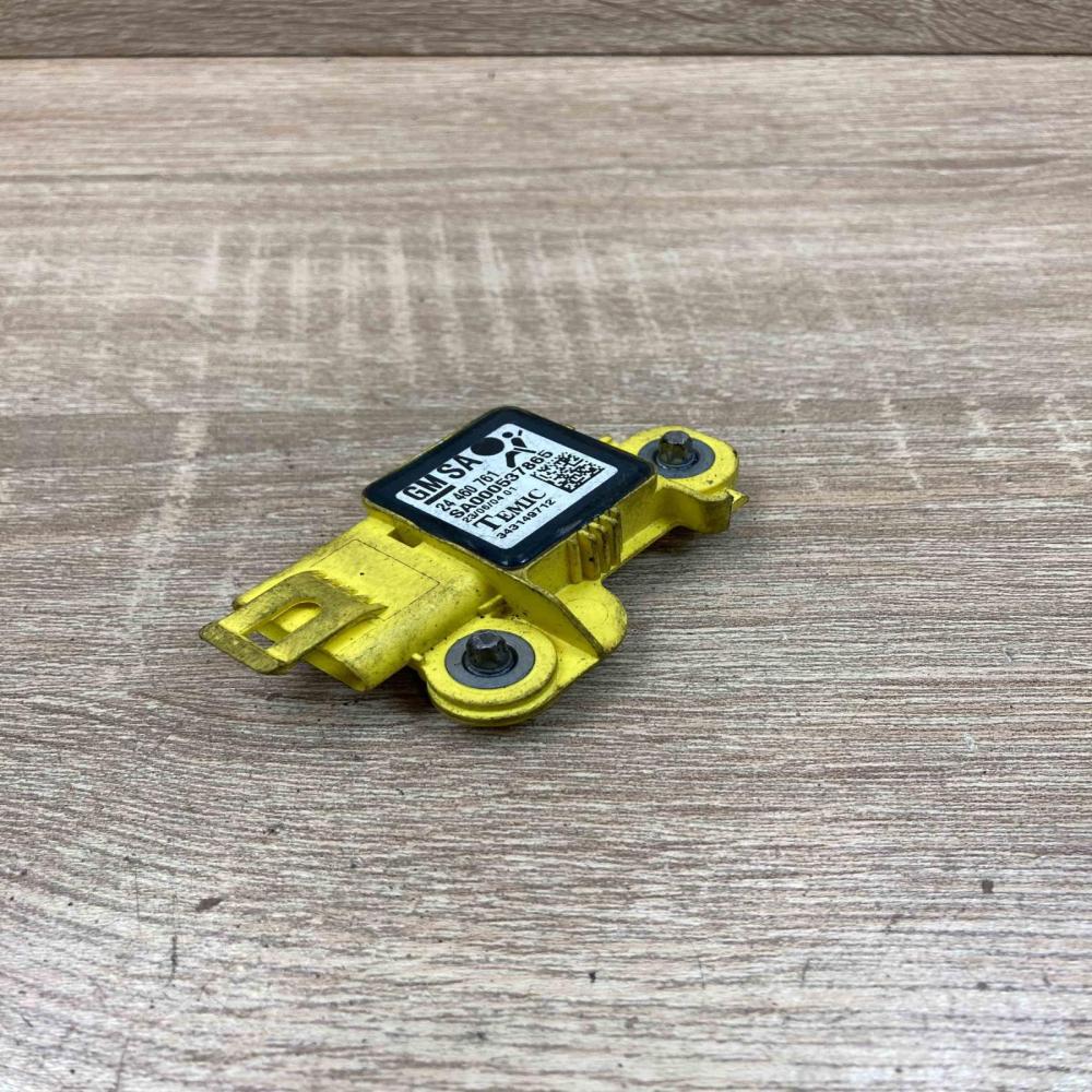 24460761 343149712  Airbag deployment crash/impact sensor Opel Astra H