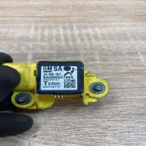 24460761 343149712  Airbag deployment crash/impact sensor Opel Astra H