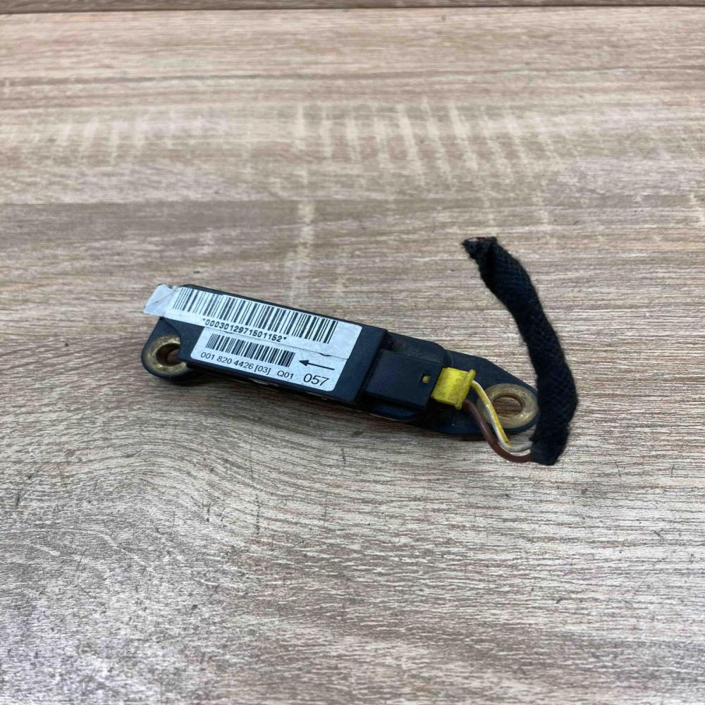 0018204426   Airbag deployment crash/impact sensor Mercedes-Benz CLK A209 C209