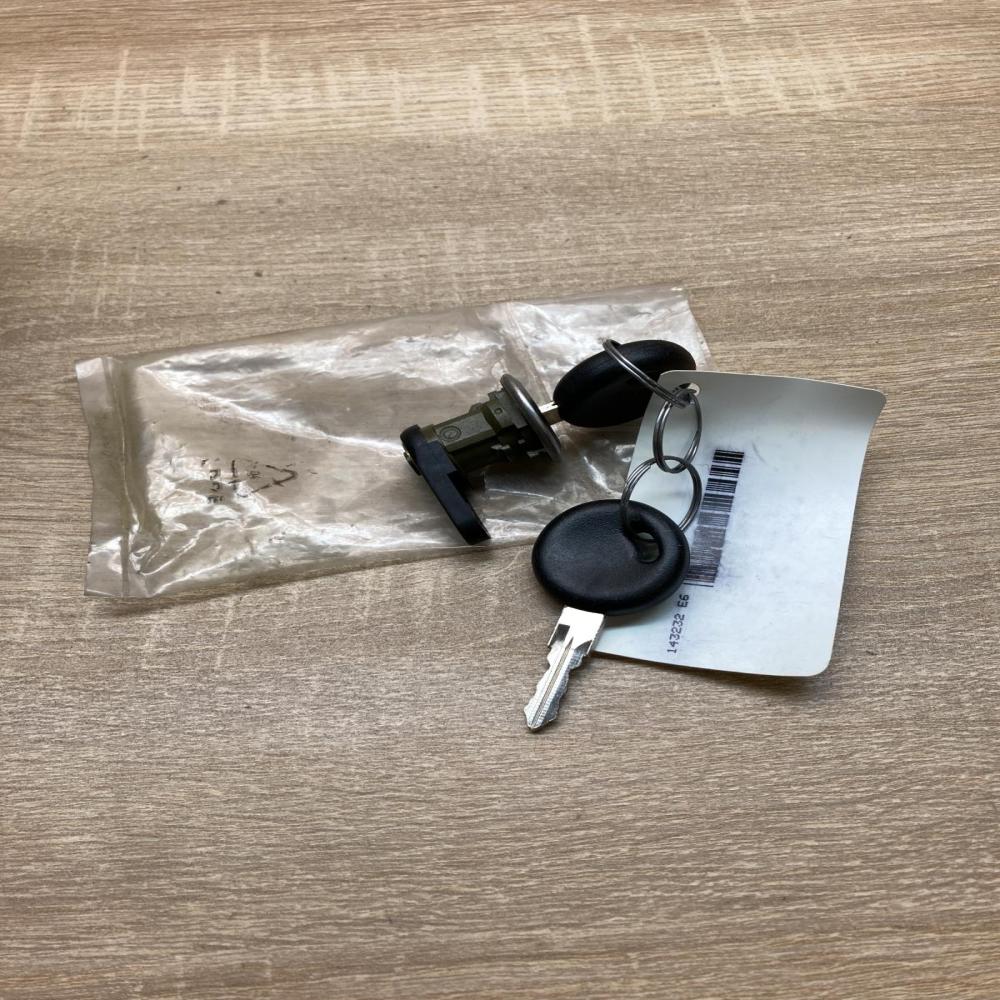 143232E6   Ignition key/card Renault Scenic II -  Grand scenic II