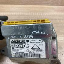 8200138952 601958800  Airbag control unit/module Renault Laguna II