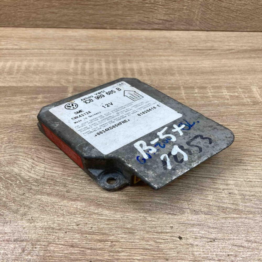 1C0909605B   Airbag control unit/module Volkswagen PASSAT B5.5