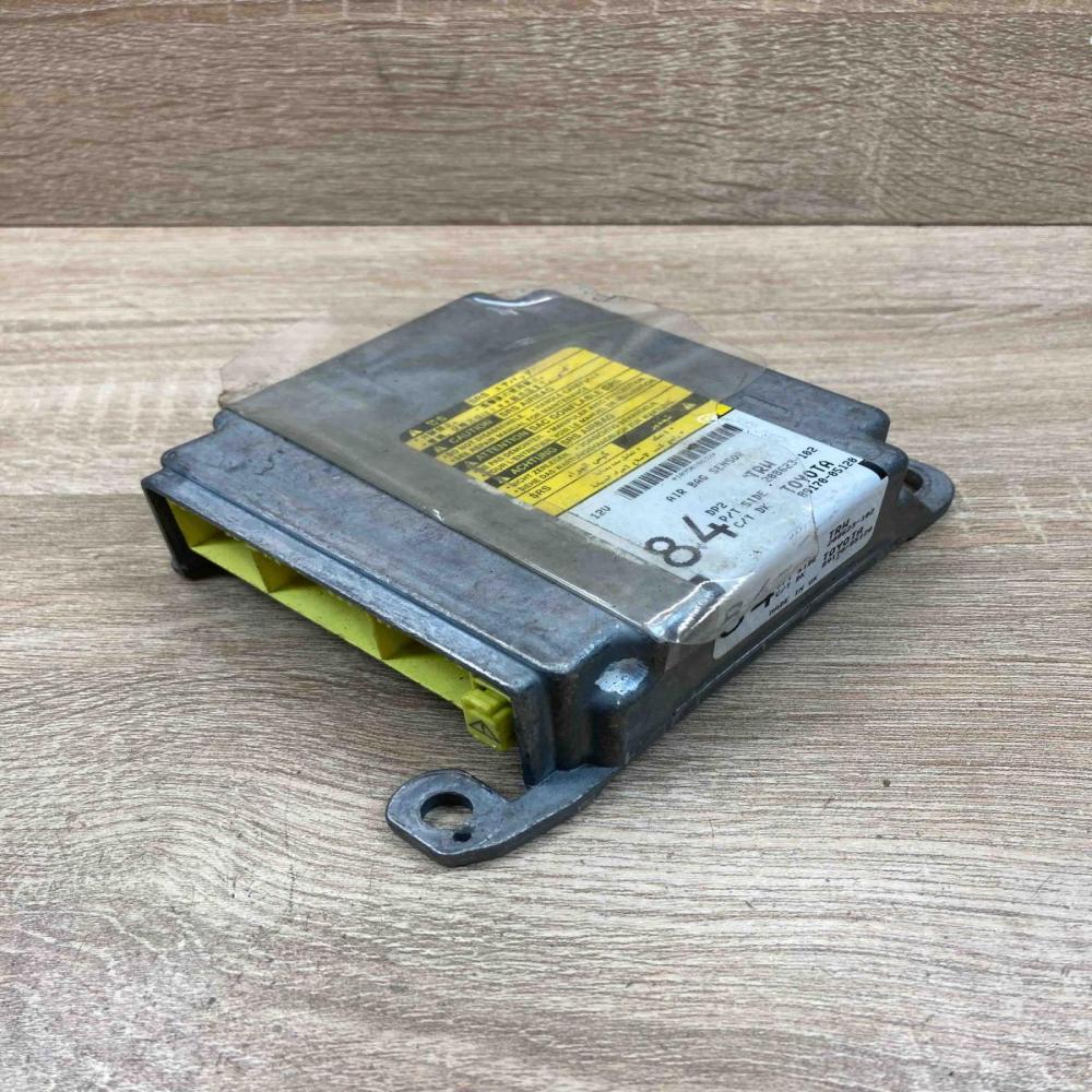89170 05120 208623 102  Airbag control unit/module Toyota Avensis T250