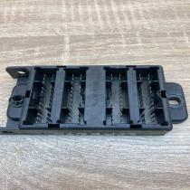 91310 3E810   Fuse module KIA Sorento