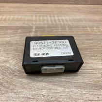 93571 3E000   Wing mirror control module KIA Sorento
