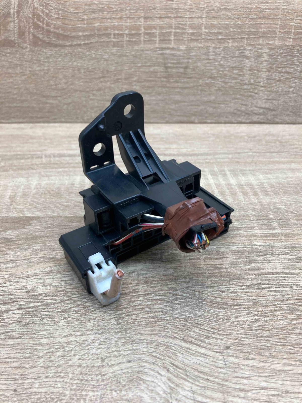 PA66 PPE   Other control units/modules Toyota Avensis T250
