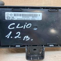 8200652284 28118124 5A 591813 Comfort/convenience module Renault Clio III