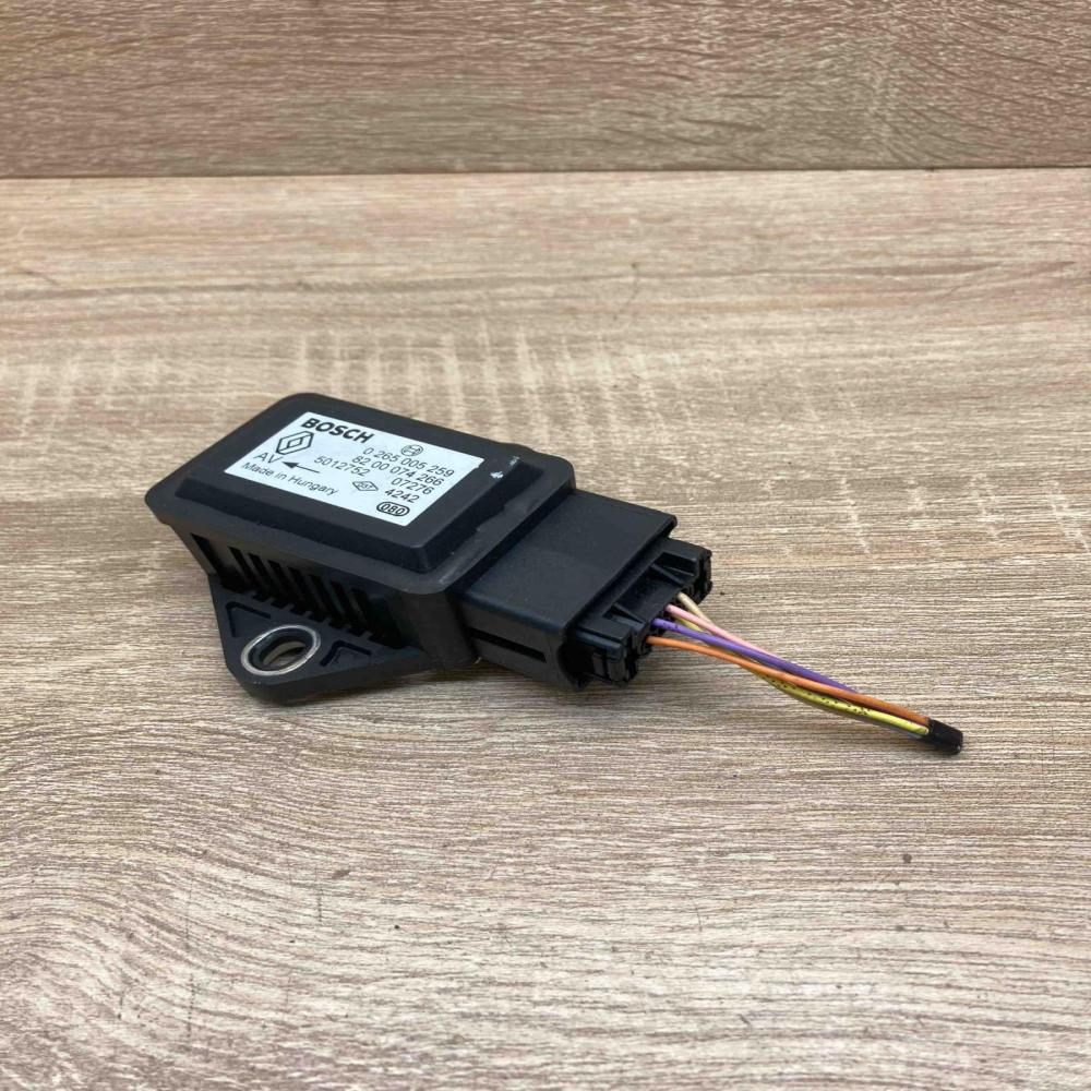 265005259 8200074266 5012752 ESP acceleration yaw rate sensor Renault Clio III