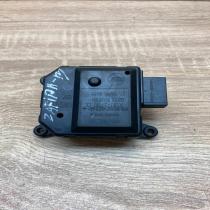 30 93727 00 CE D811290 15181  Air flap motor/actuator Opel Zafira B