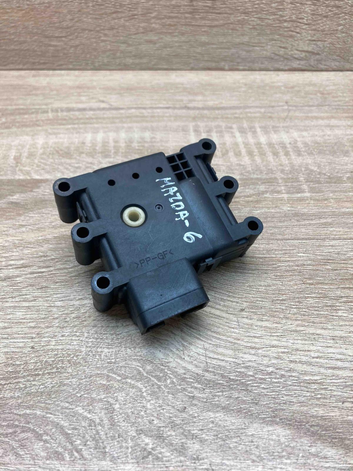 2X08M   Air flap motor/actuator Mazda 6