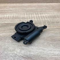 52406337R02 30 93692  Air flap motor/actuator Opel Astra H