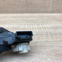 132801337 983381F E  Air flap motor/actuator Volkswagen PASSAT B6