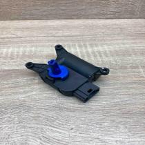 132801305 663834N C  Air flap motor/actuator Audi A4 S4 B7 8E 8H