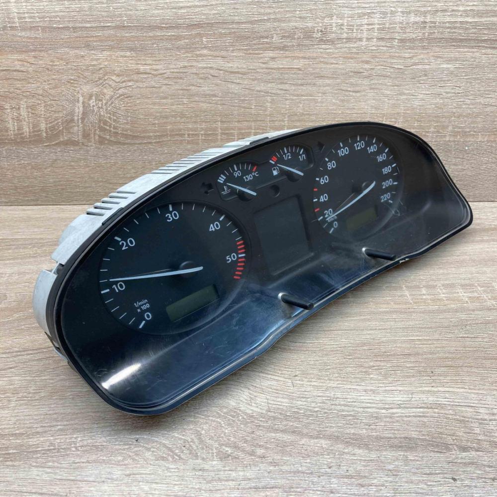 0905 194 0090 0905 196 9906  Speedometer (instrument cluster) Volkswagen PASSAT