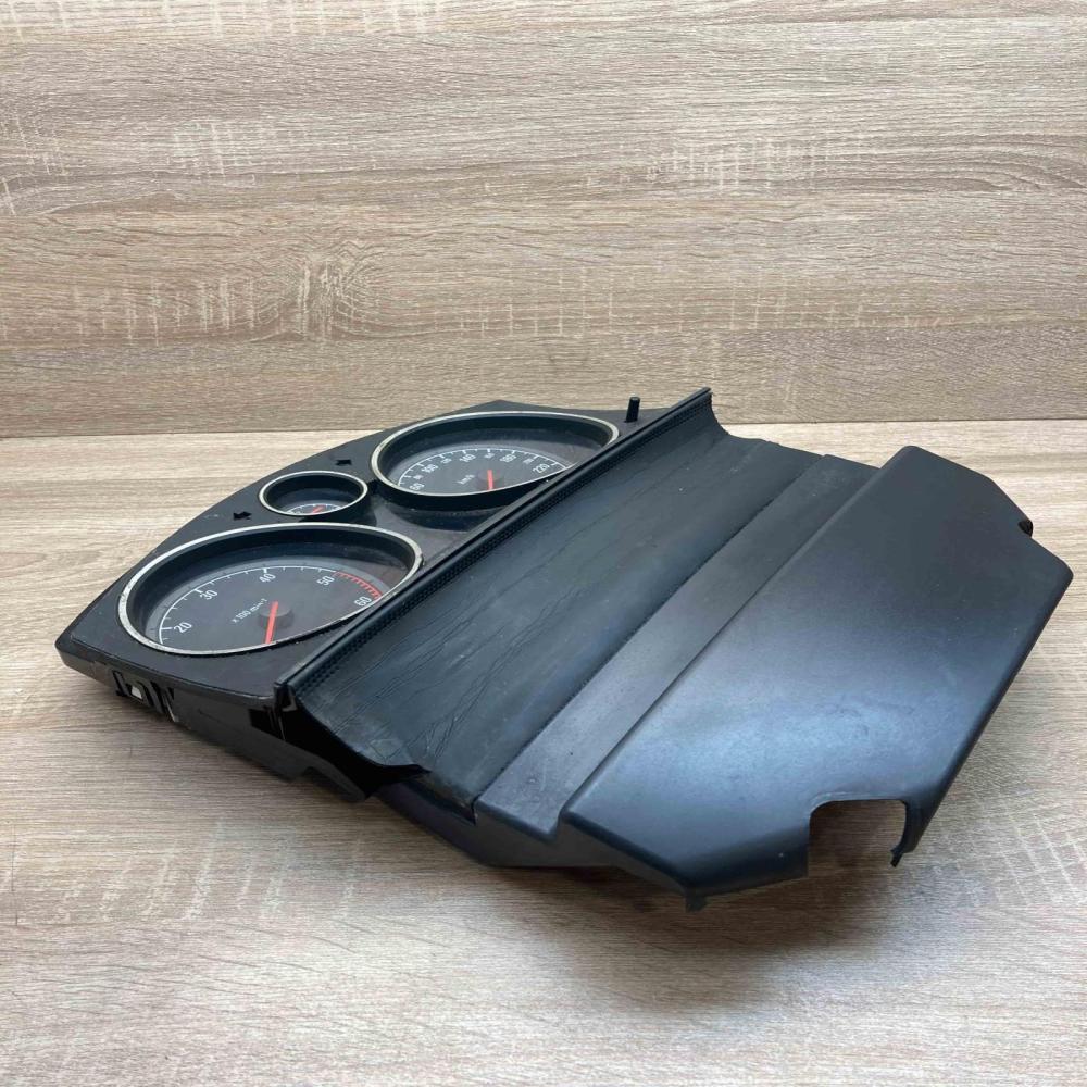 13216684 331985437 PF Speedometer (instrument cluster) Opel Zafira B