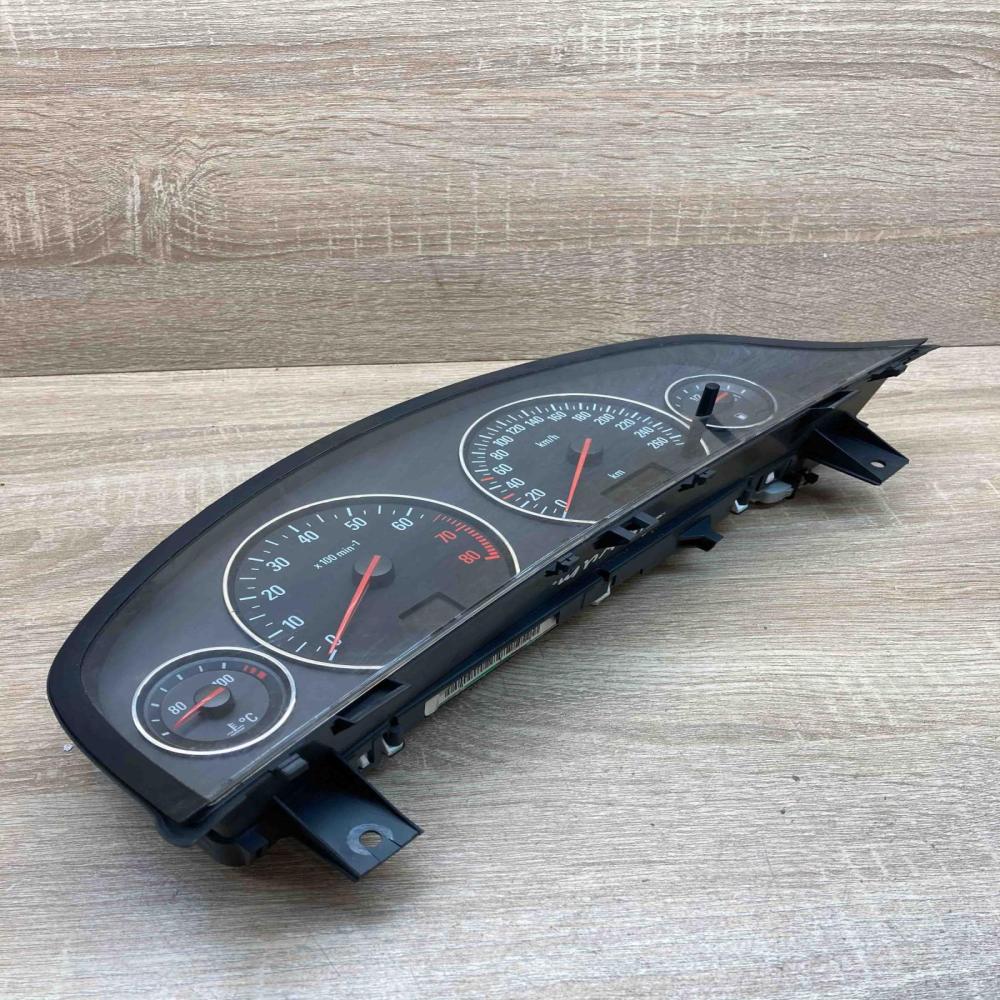 13136725HN 110 080 234 010 Speedometer (instrument cluster) Opel Signum