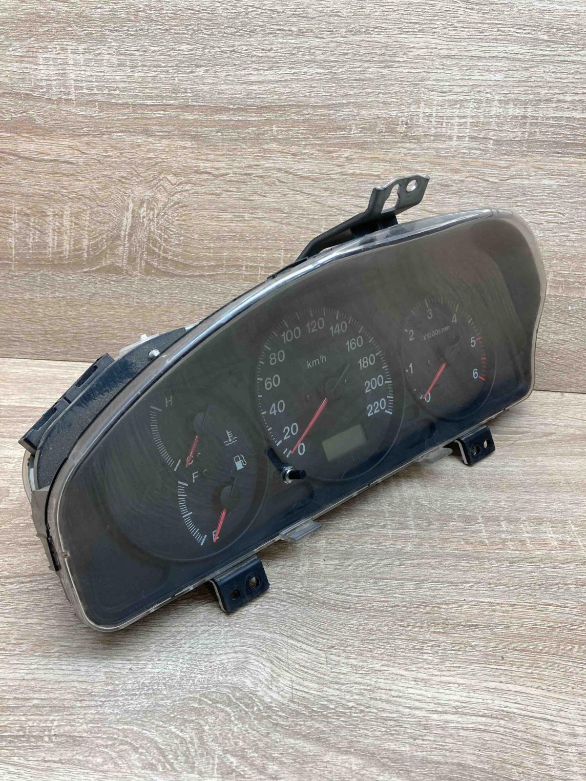 WHCB16 B YNS9H10  Speedometer (instrument cluster) Mazda Premacy
