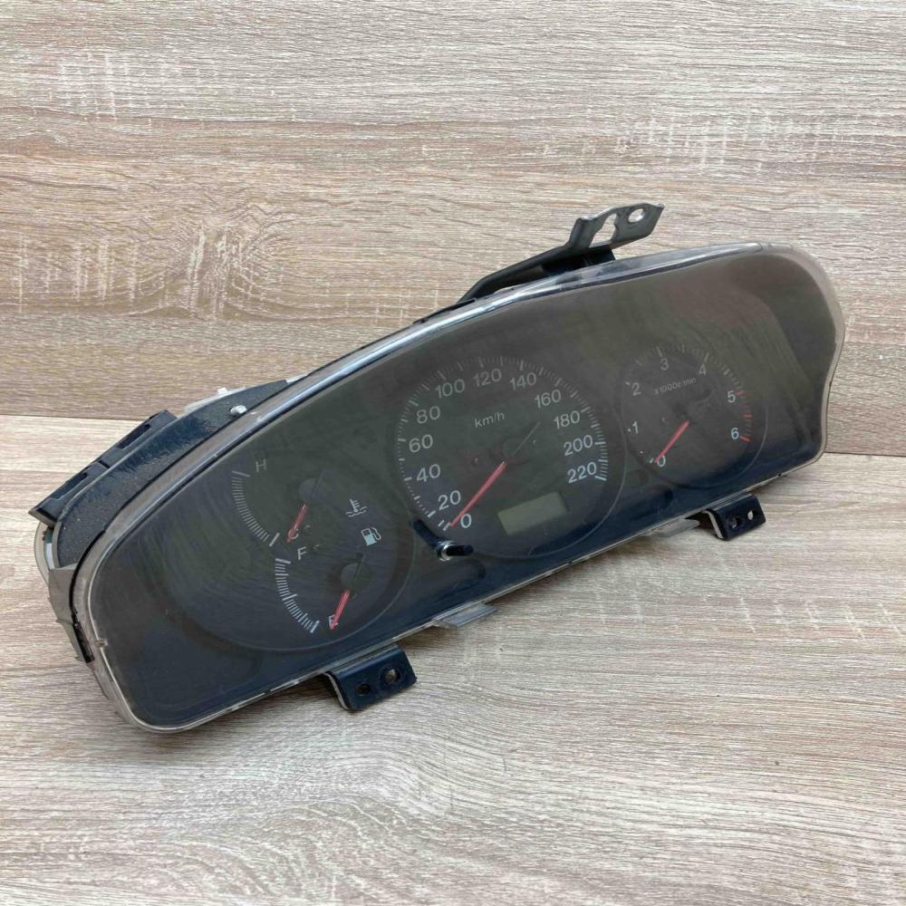 WHCB16 B YNS9H10  Speedometer (instrument cluster) Mazda Premacy