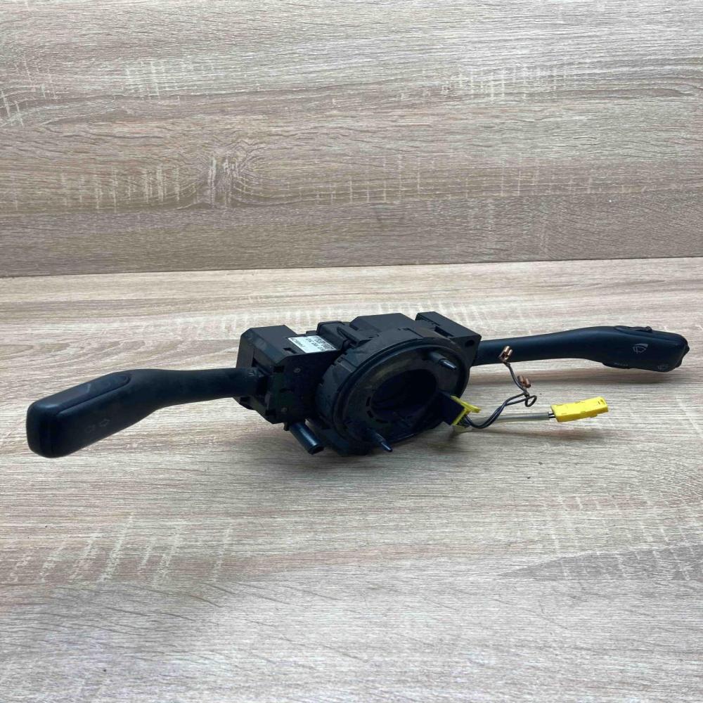 1J0959653 8L0953513G 202 852 Wiper turn signal indicator stalk/switch Volkswagen