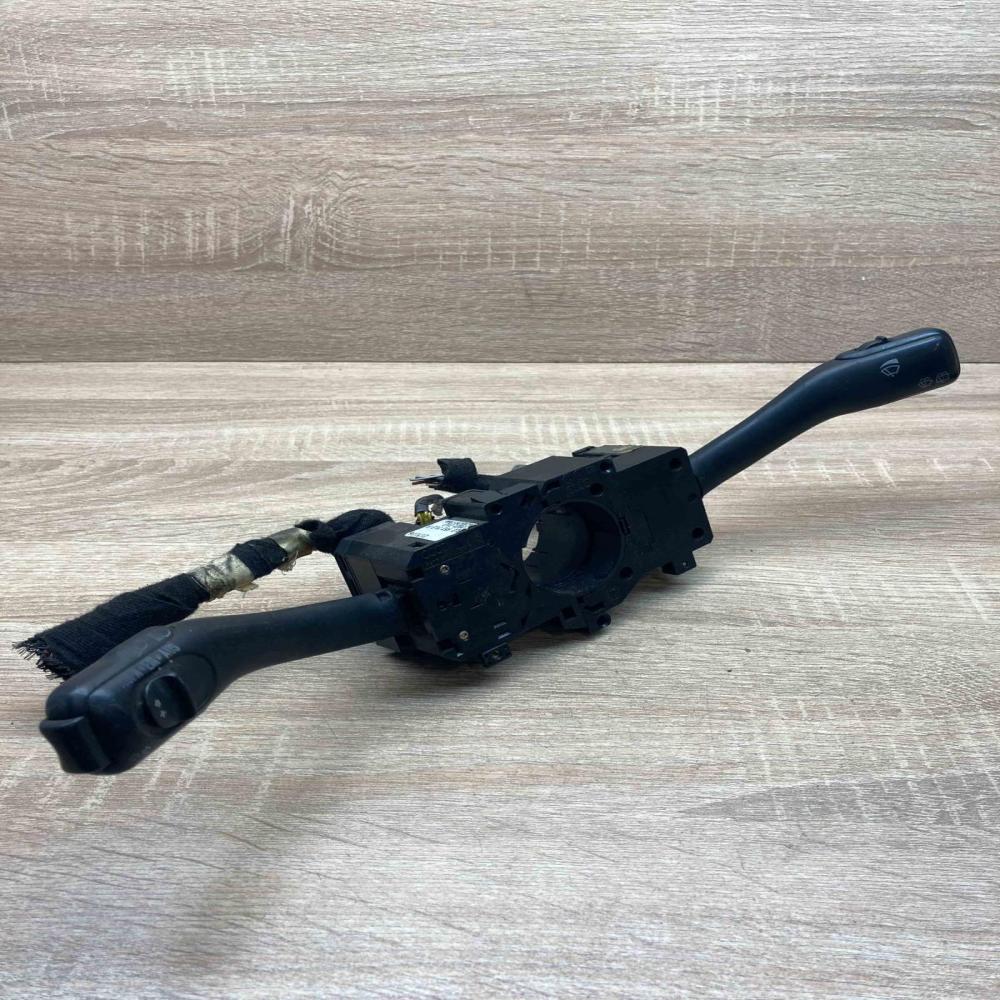 8L0953513A 202 702  Wiper turn signal indicator stalk/switch Audi A6 S6 C5 4B