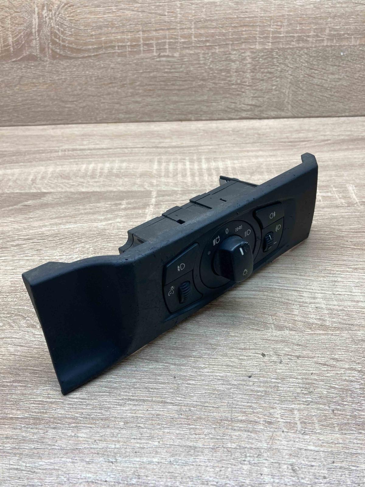 6953739   Light switch BMW 5 E60 E61