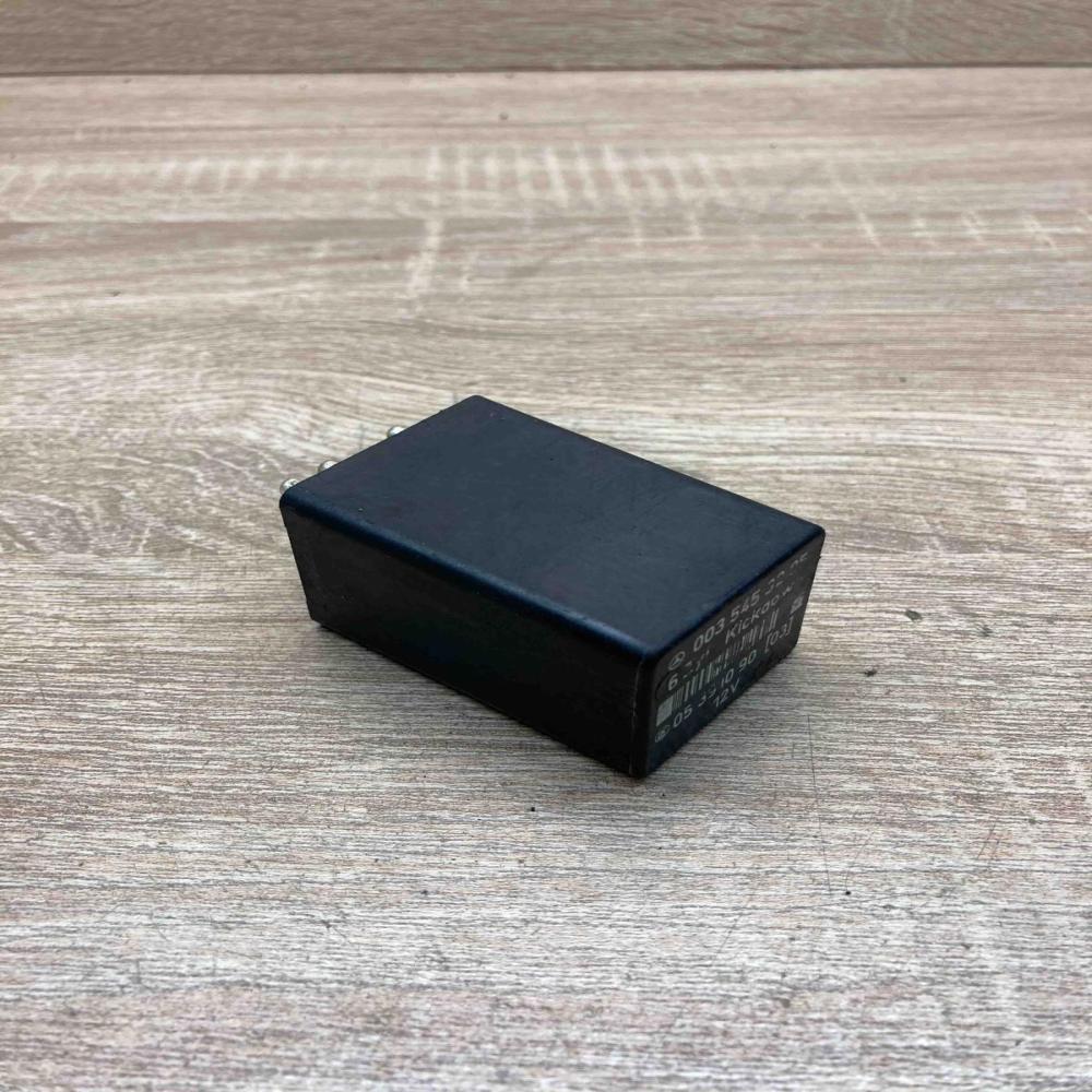 0035453205 05391090 Kick Down Other relay Mercedes-Benz C W202