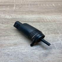 8377612 Used  Headlight washer pump BMW 1 E81 E87