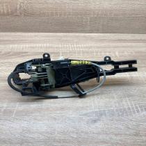 7180011 Rear Right Side Door Handle Outside  Rear door exterior handle/bracket B