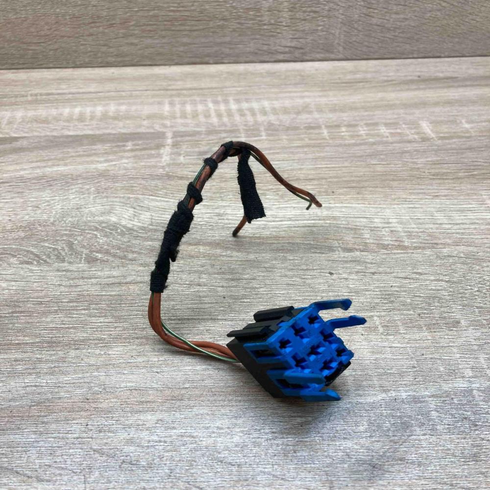 8378977   Plug wire BMW 3 E90 E91