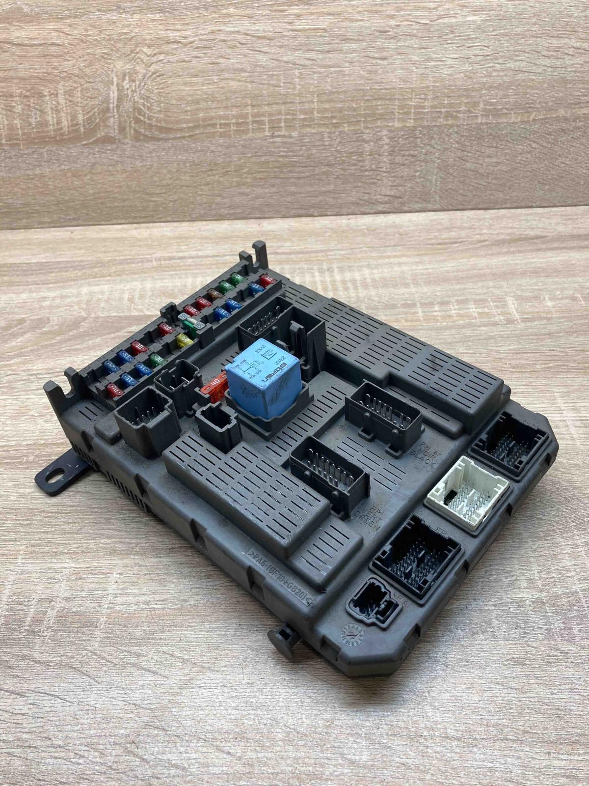 9645352980   Fuse module Citroen C5
