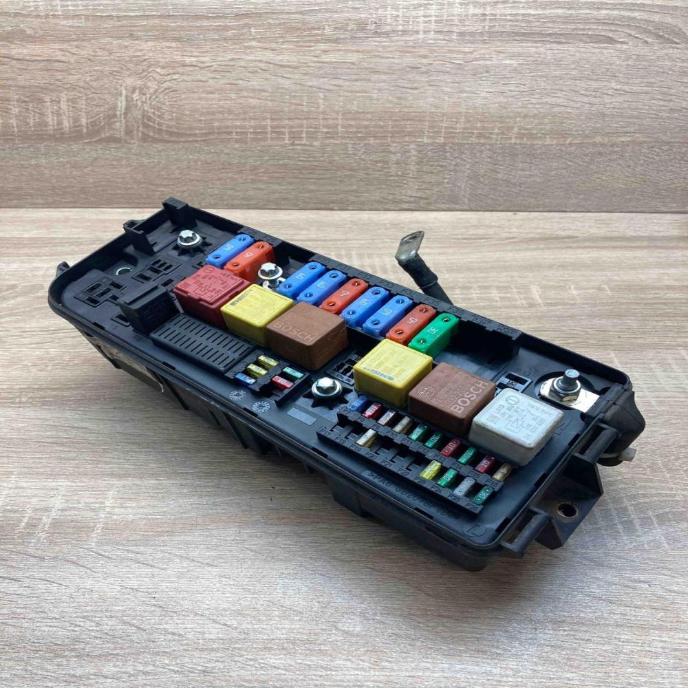 13144710 519067029 UR Fuse box set Opel Vectra C