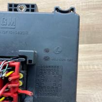 13144711 519068027 US Fuse module Opel Signum