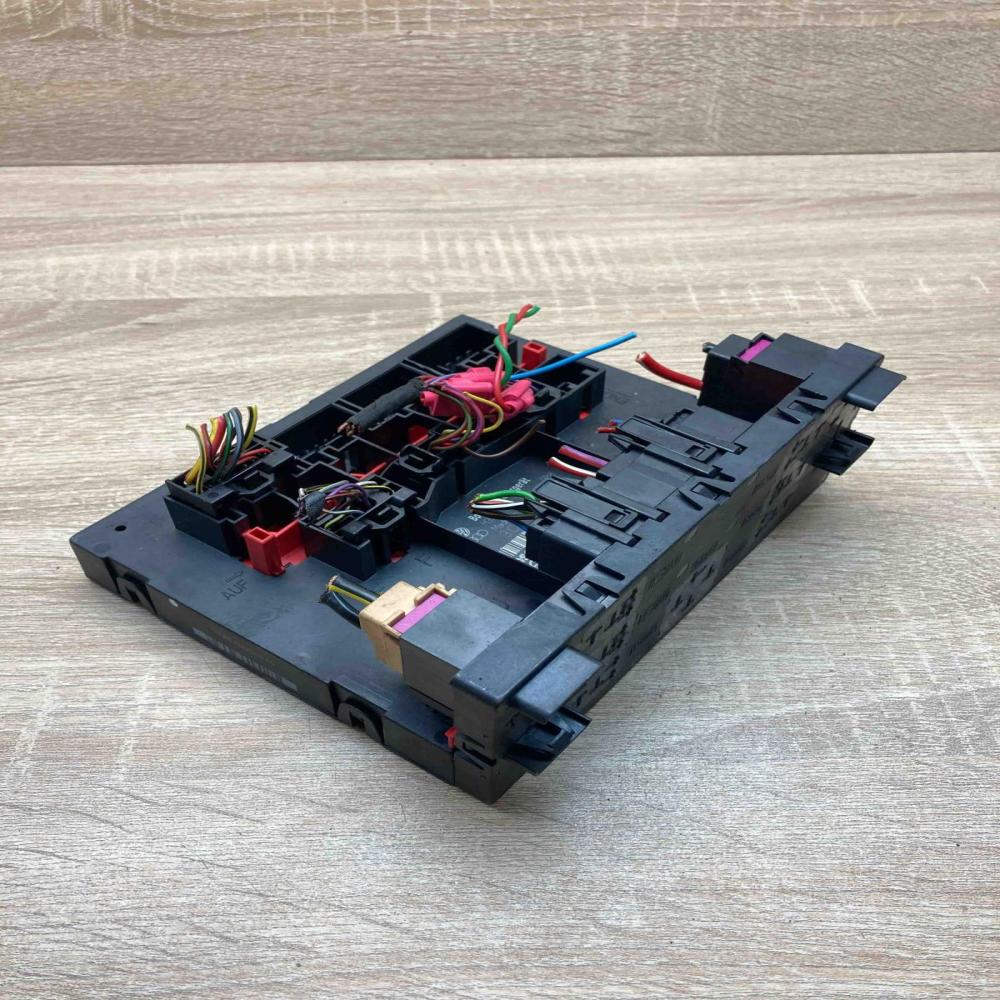 3C0937049J F005V00530  Comfort/convenience module Volkswagen PASSAT B6