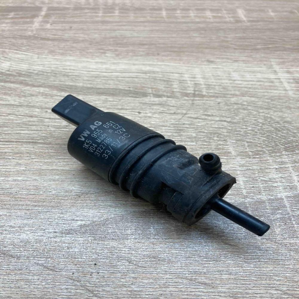 1K5955651 3122785  Windscreen/windshield washer pump Volkswagen PASSAT CC