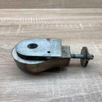 A2313500015 7770225S8  Rear differential/diff mount bracket Mercedes-Benz SL R23