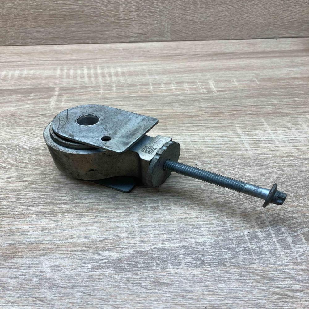 A2133508403   Rear differential mounting bracket Mercedes-Benz E W213
