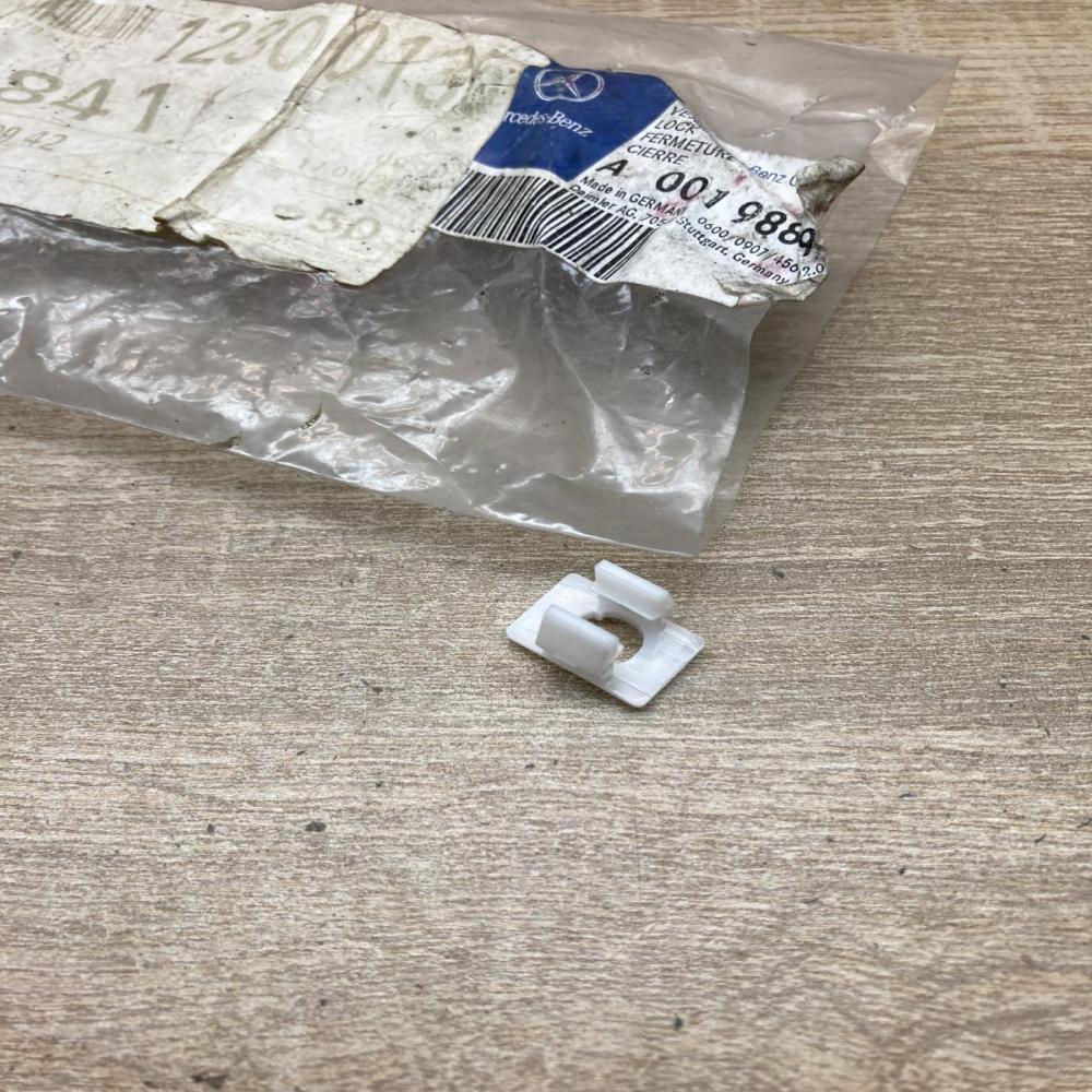 A0019880942   Other body part Mercedes-Benz Sprinter W901 W902 W903 W904