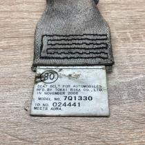 7Q1330 024441  Rear seatbelt Toyota Avensis T220