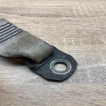 7Q1330 024441  Rear seatbelt Toyota Avensis T220