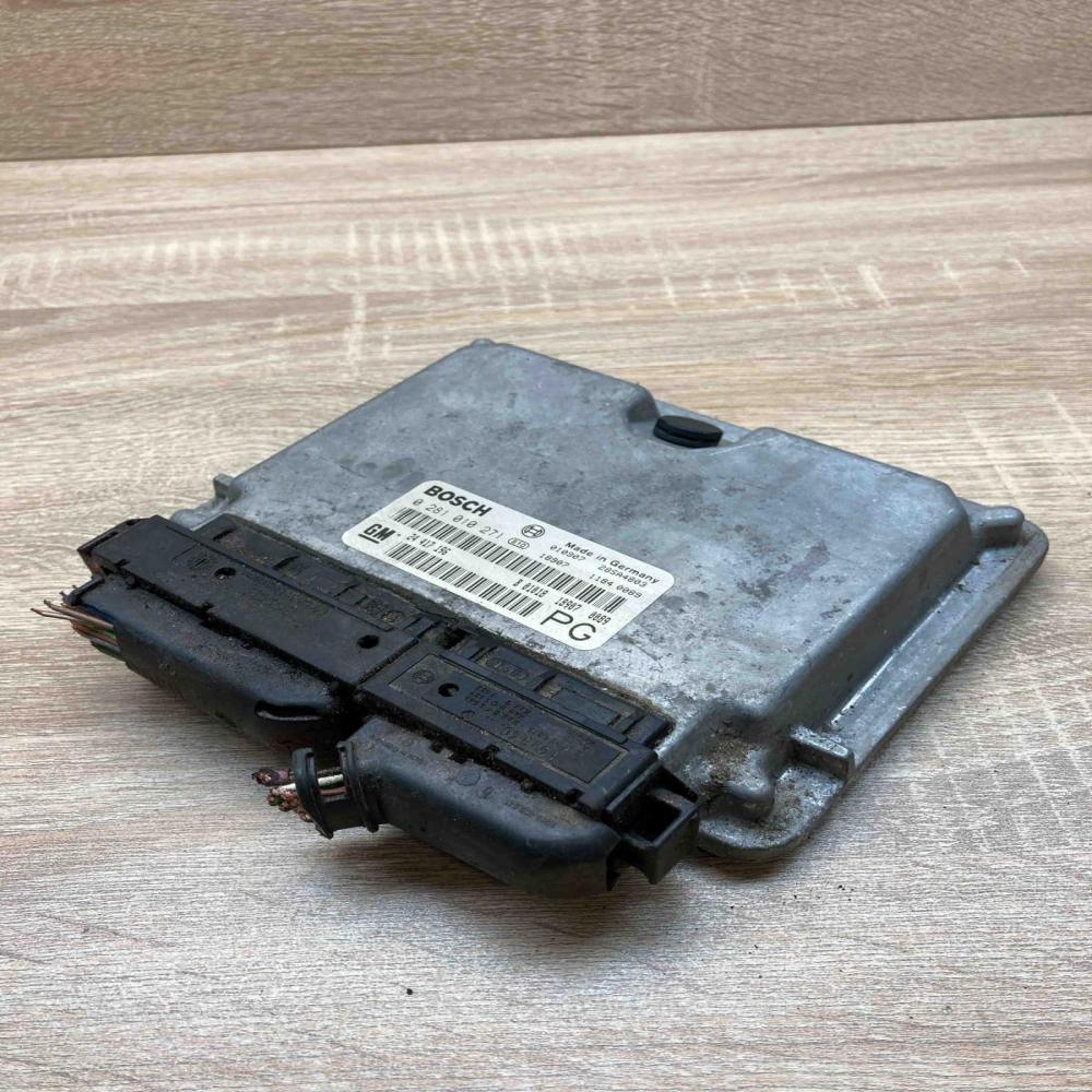 24417196 0281010271 PG Engine control unit/module ECU Opel Vectra B