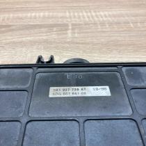 01M927733G 5DG007651 08  Gearbox control unit/module Volkswagen PASSAT B4