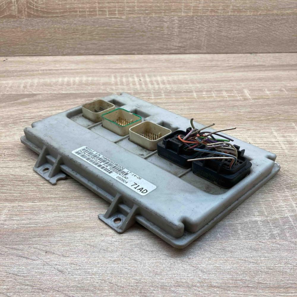 P05082471AD 71AD  Central body control module Chrysler Voyager