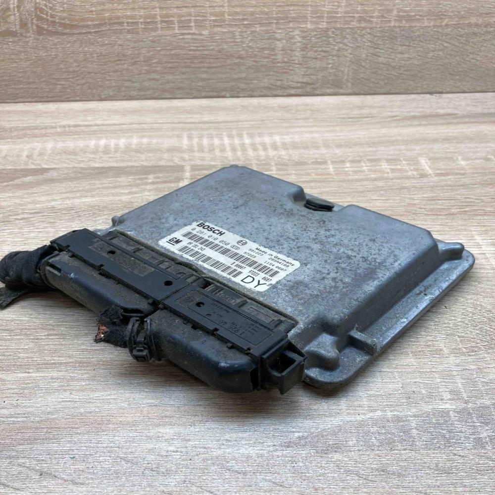 09181243 0281010050 DY Engine control unit/module ECU Opel Astra G