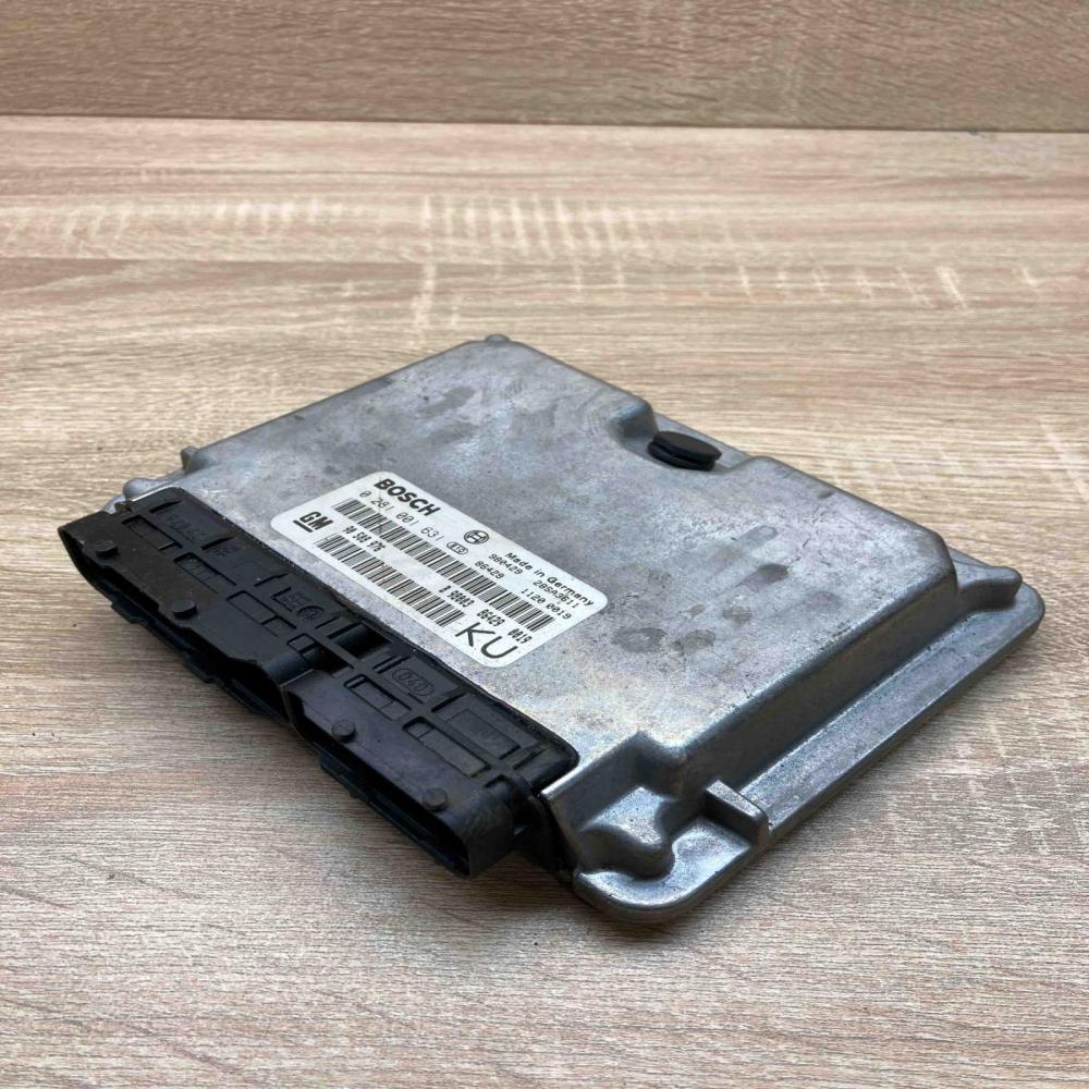 90508976 0281001631 KU Engine control unit/module ECU Opel Vectra B