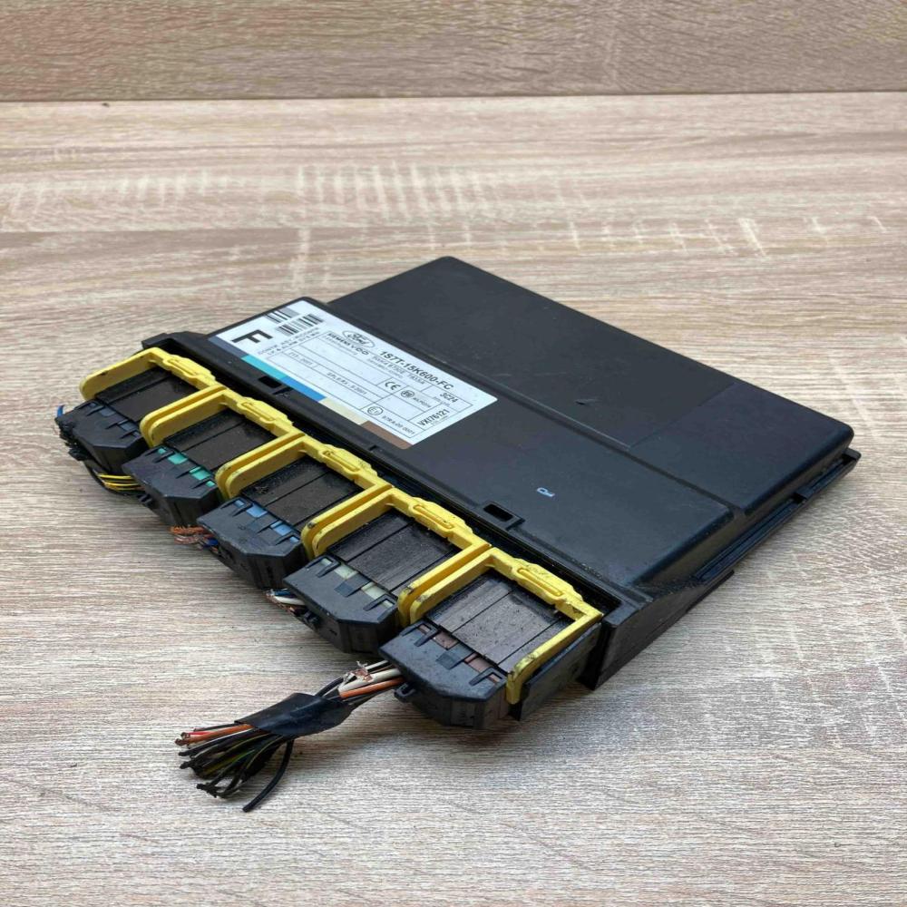1S7T 15K600 FC 5WK48730E F Comfort/convenience module Ford Focus