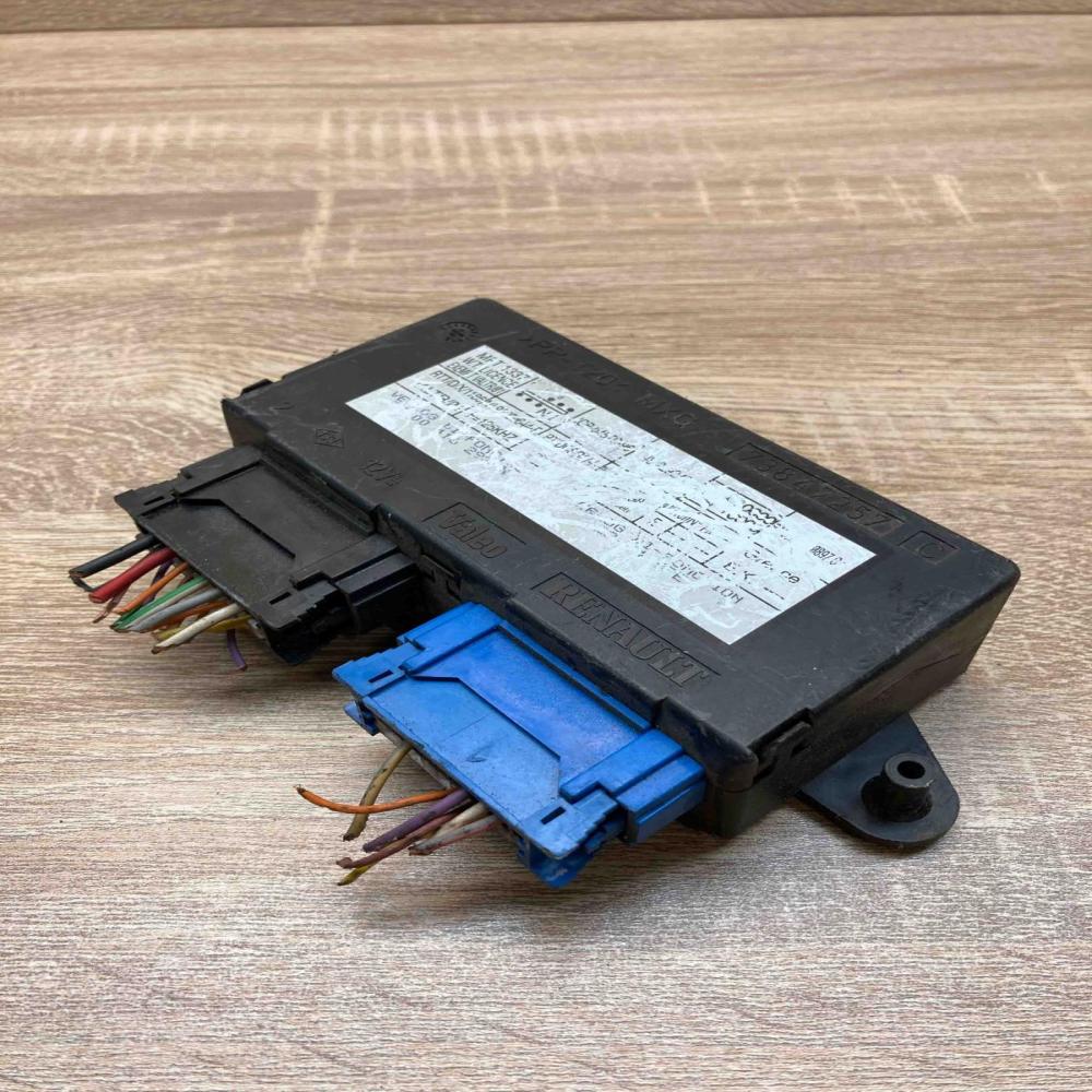 73847257   Comfort/convenience module Renault Espace III