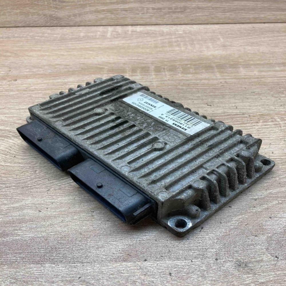 8200394105 S118058313  Engine control unit/module ECU Renault Megane II