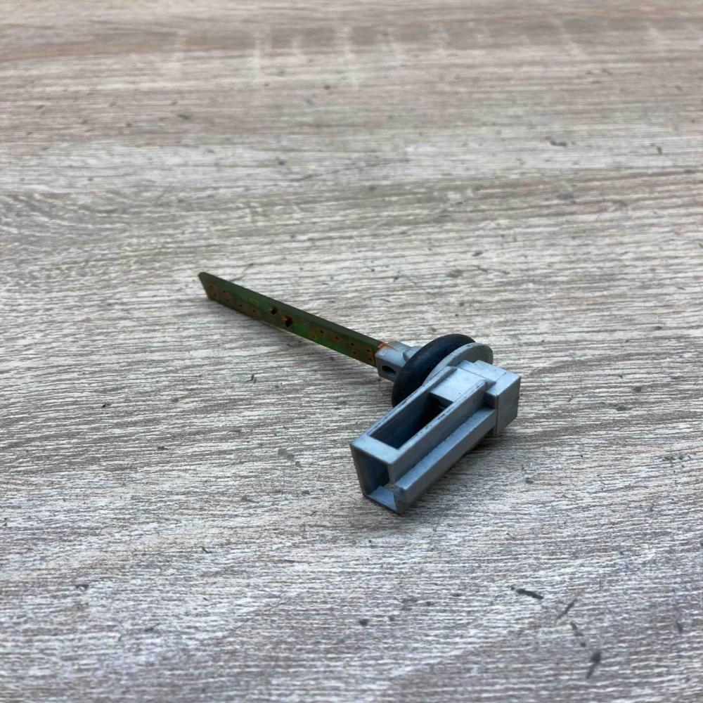 4B0820539   Interior temperature sensor Audi A4 S4 B7 8E 8H