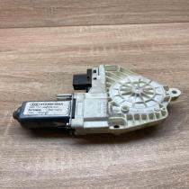 8T0959802A   Front door window regulator motor Audi A5 8T 8F
