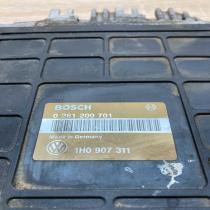 1H0907311 0261200701  Engine control unit/module ECU Volkswagen Golf III